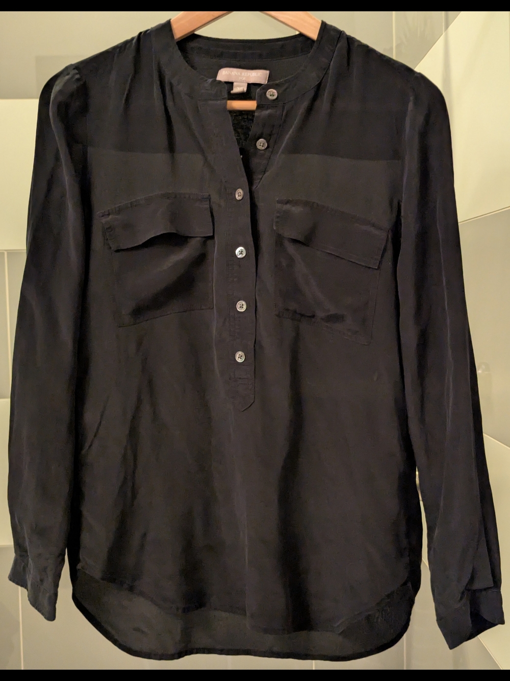 Banana Republic Black Long-Sleeve Silk Blouse Size XS